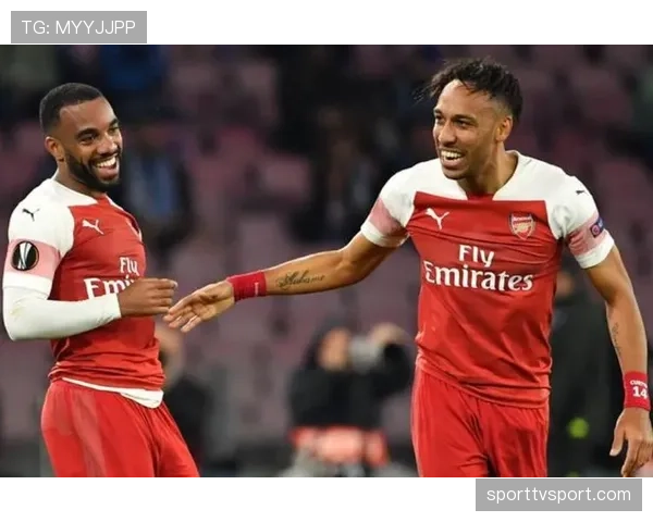 奥斯梅恩与埃托奥终结效率对比：时代战术演变如何重塑前锋角色